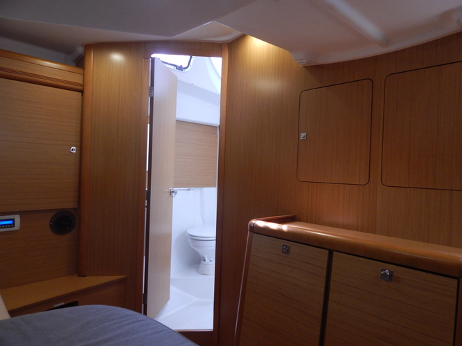 Respite Yacht Photos Pics 