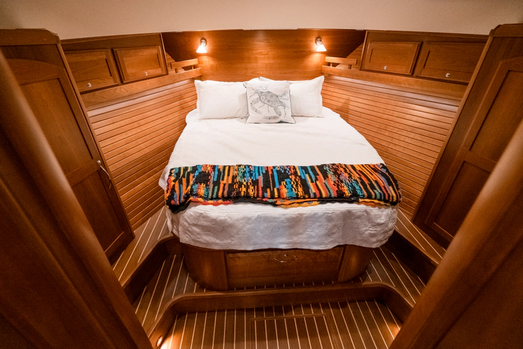 Five Bears Ix Yacht Photos Pics 