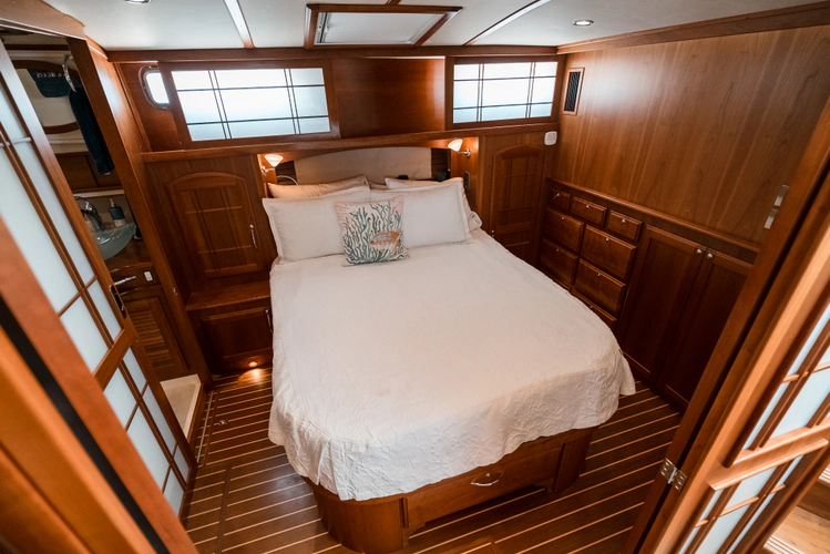 Five Bears Ix Yacht Photos Pics 