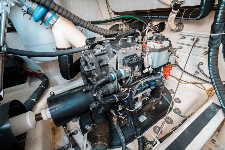 Five Bears Ix Yacht Photos Pics 