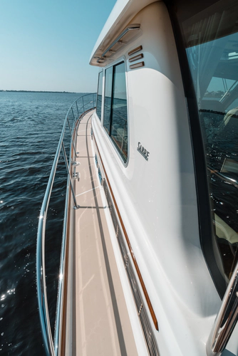 Five Bears Ix Yacht Photos Pics 