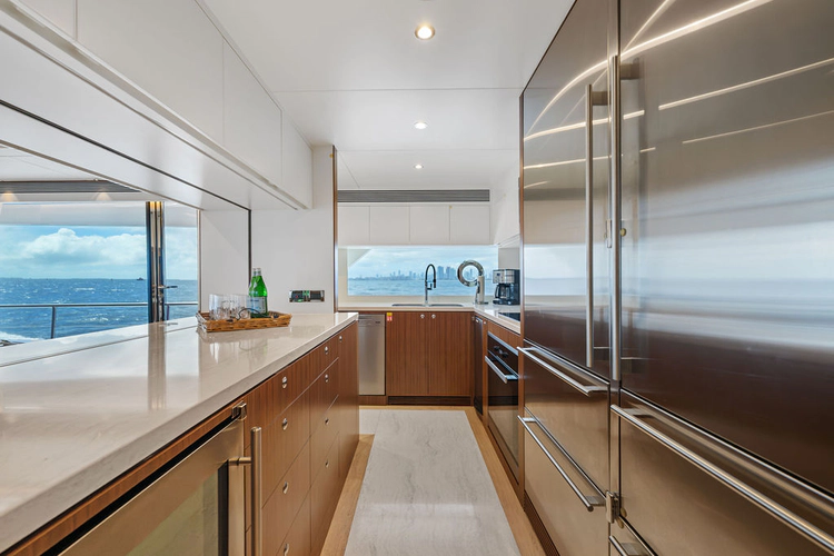 Water Lilly Yacht Photos Pics 