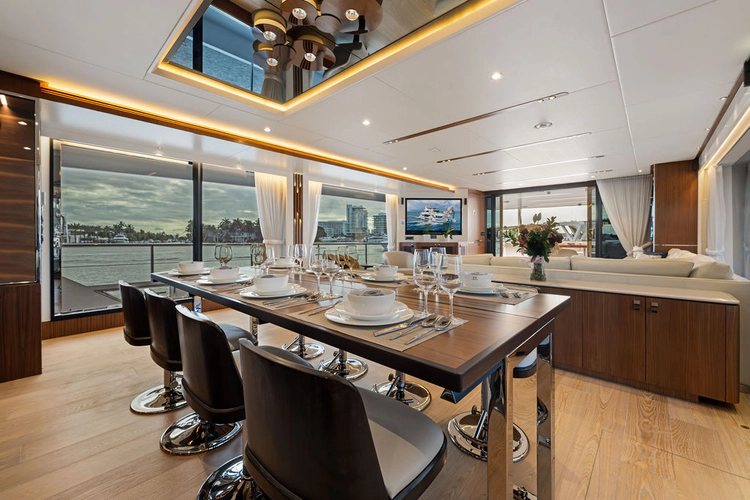 Water Lilly Yacht Photos Pics 