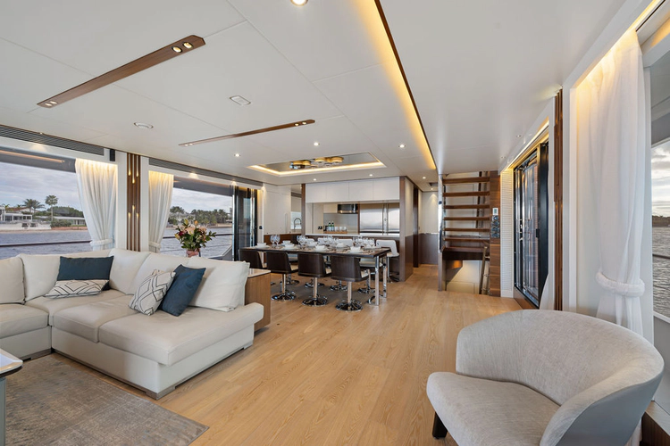 Water Lilly Yacht Photos Pics 
