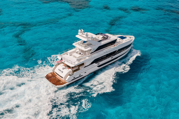 Water Lilly Yacht Photos Pics 