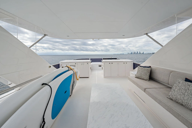 Water Lilly Yacht Photos Pics 