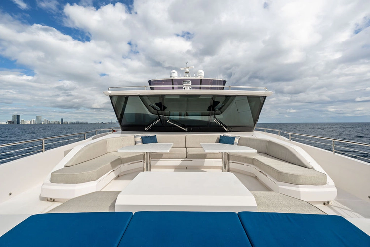 Water Lilly Yacht Photos Pics 