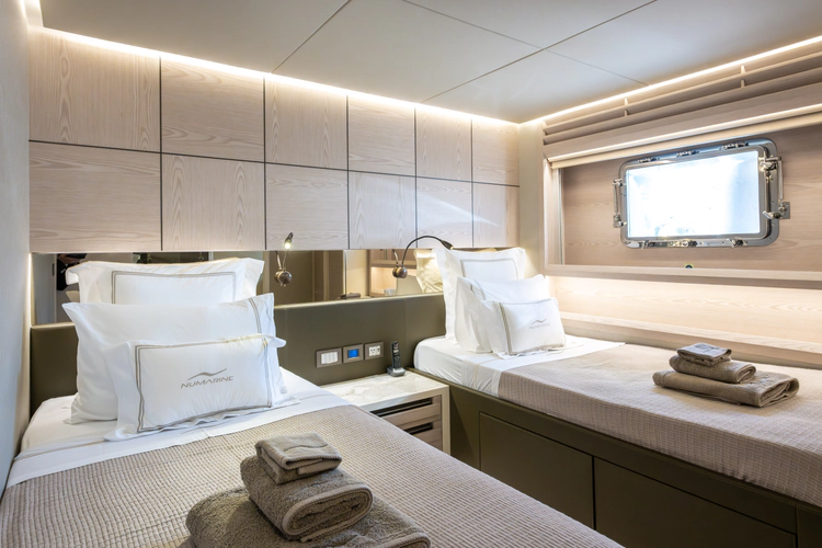 Numarine 40mxp Yacht Photos Pics 