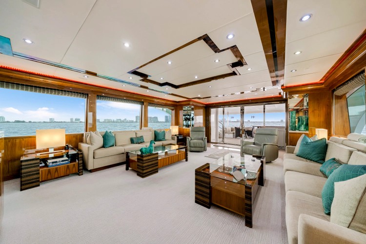 Mesmerize Yacht Photos Pics 