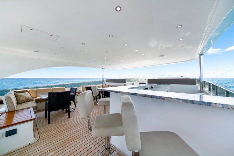 Mesmerize Yacht Photos Pics 