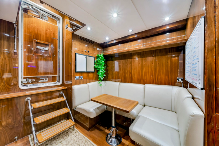 Mesmerize Yacht Photos Pics 