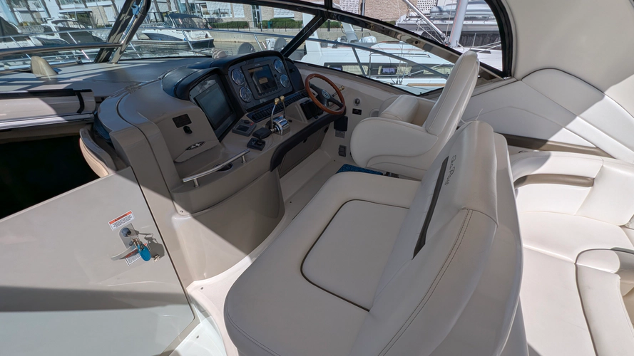 Sea-renity Yacht Photos Pics 