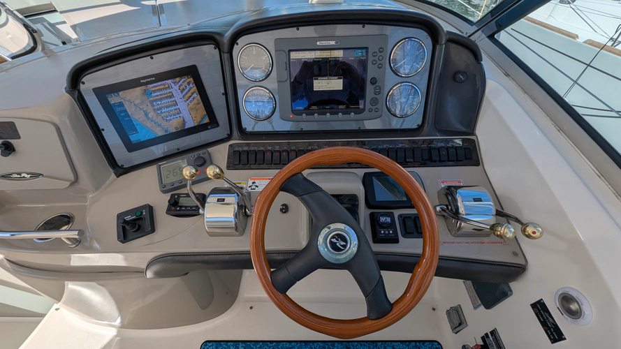 Sea-renity Yacht Photos Pics 
