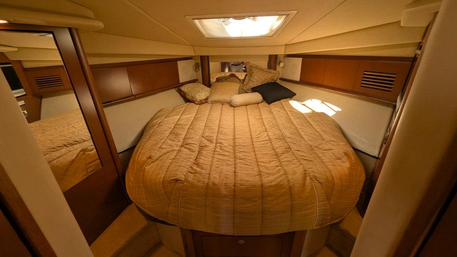 Sea-renity Yacht Photos Pics 