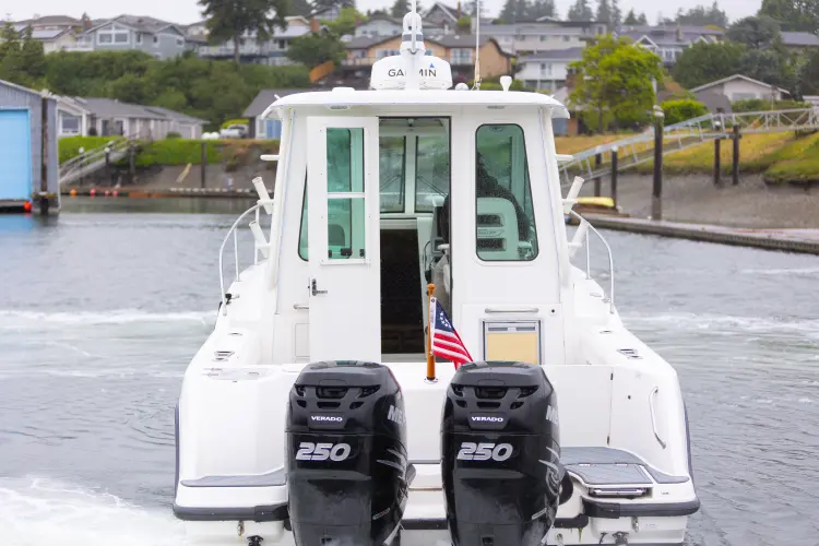Boston Whaler 285 Yacht Photos Pics 