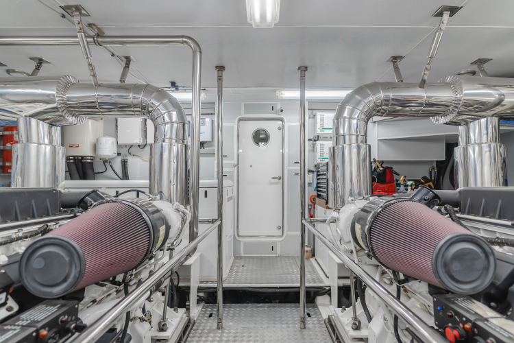 White Lotus Yacht Photos Pics 