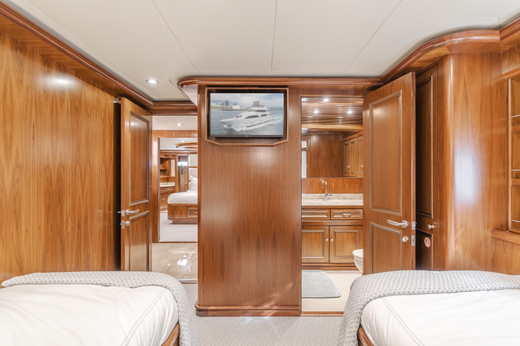 White Lotus Yacht Photos Pics 