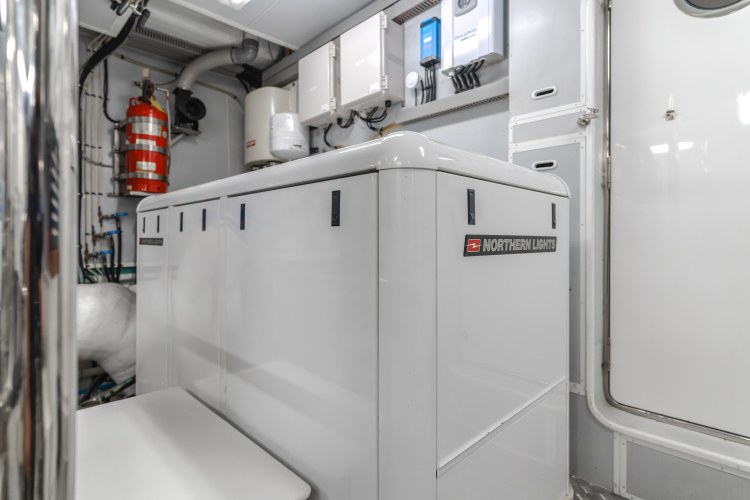 White Lotus Yacht Photos Pics 