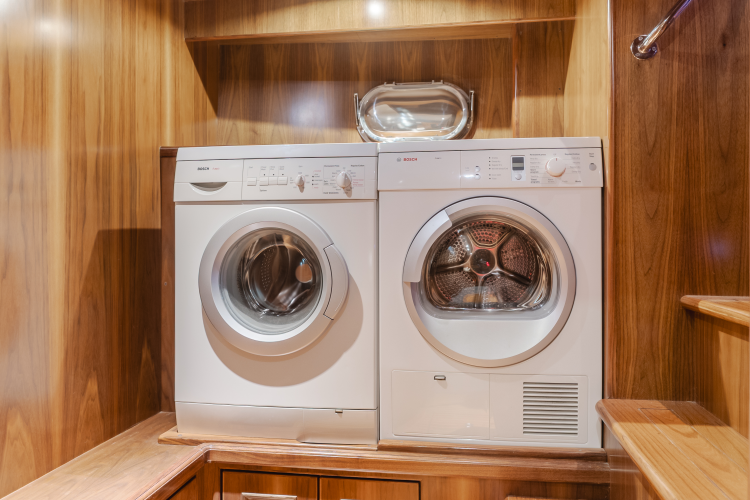 White Lotus Yacht Photos Pics 