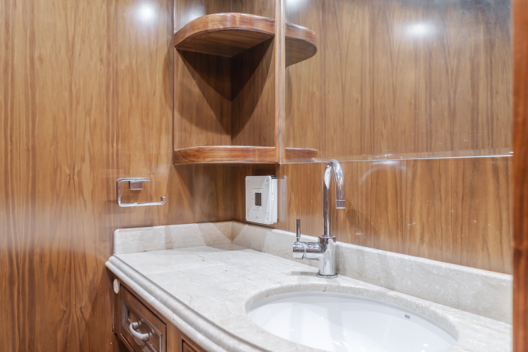 White Lotus Yacht Photos Pics 