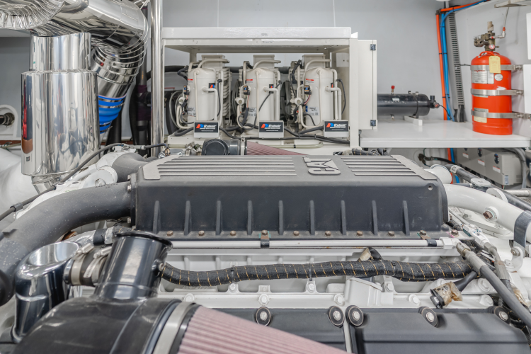 White Lotus Yacht Photos Pics 