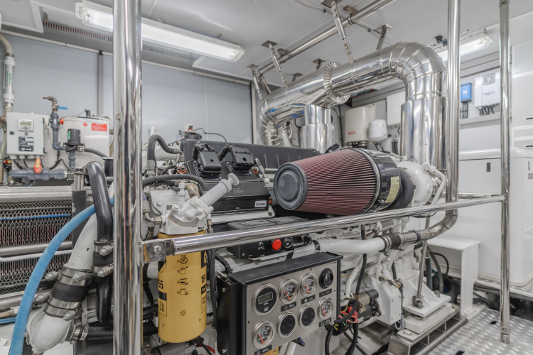 White Lotus Yacht Photos Pics 