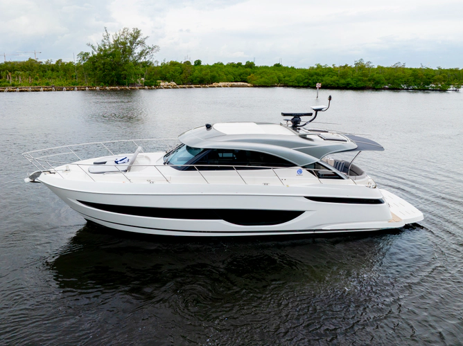 4600 Sports Yacht Yacht Photos Pics 