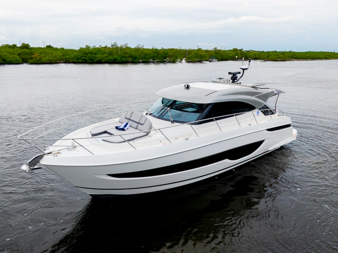 4600 Sports Yacht Yacht Photos Pics 