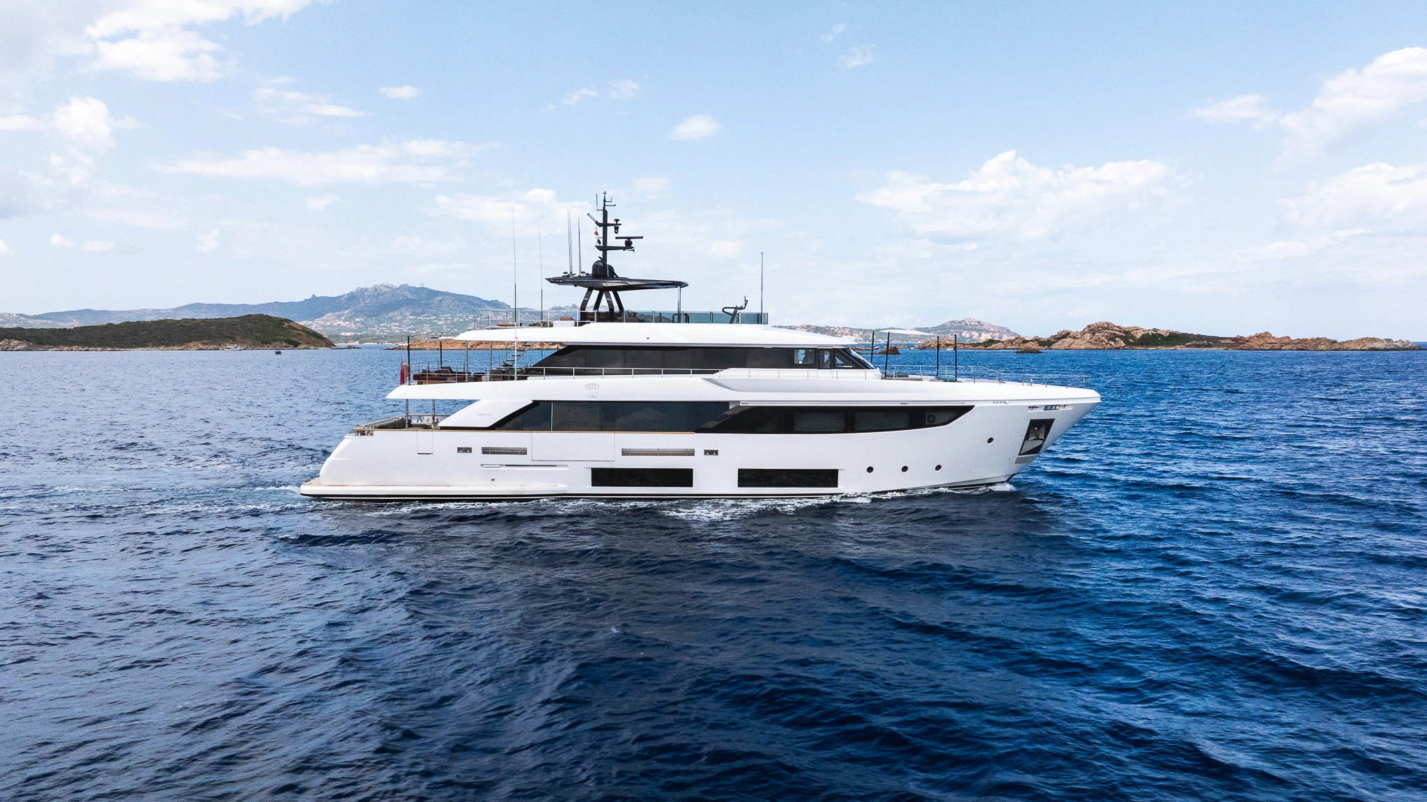 108' Custom Line 2024