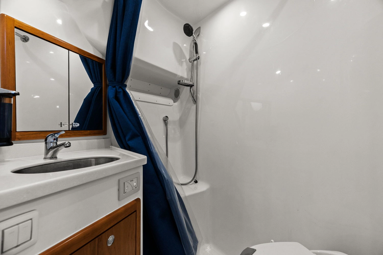 Tiburon Yacht Photos Pics 