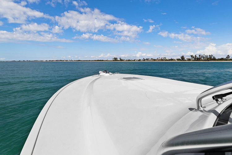 Tiburon Yacht Photos Pics 