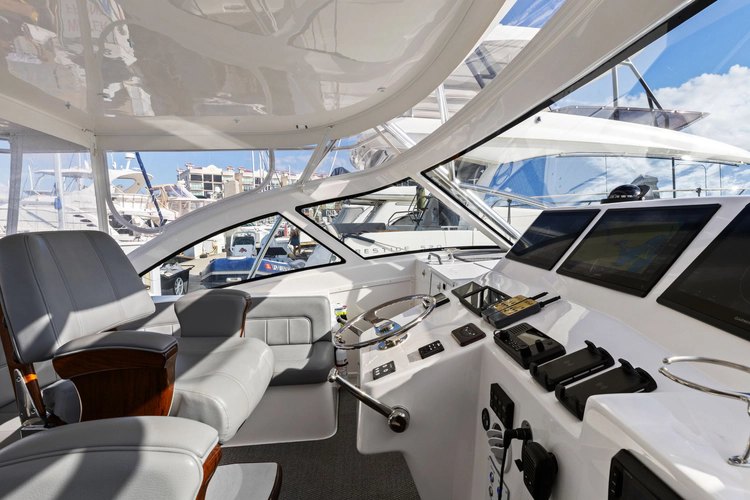 Tiburon Yacht Photos Pics 