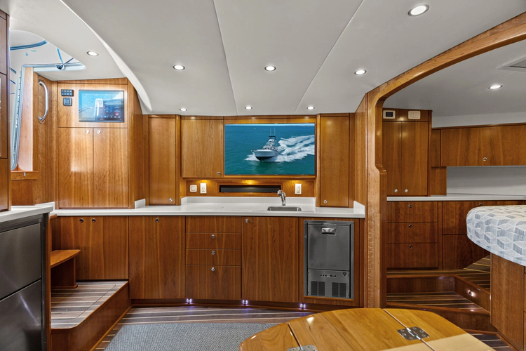 Tiburon Yacht Photos Pics 