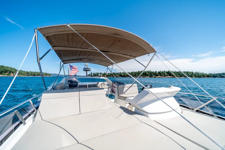 V & A Yacht Photos Pics 