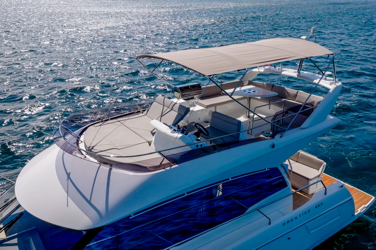 V & A Yacht Photos Pics 