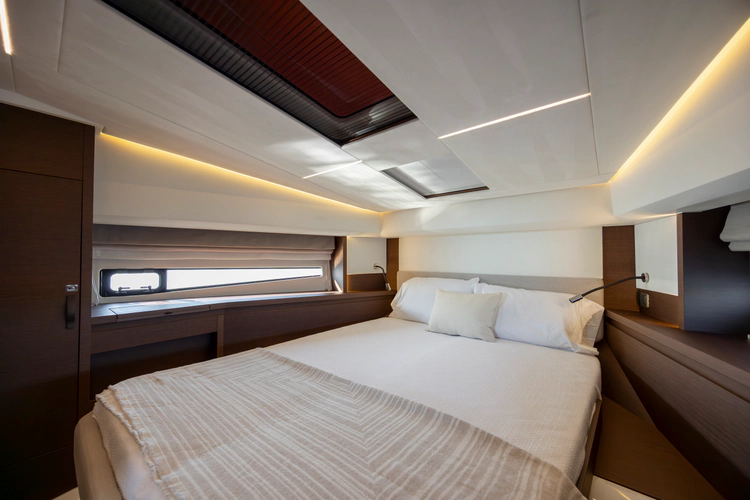 460 Yacht Photos Pics 