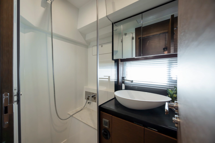 460 Yacht Photos Pics 