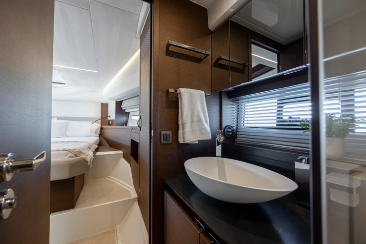 460 Yacht Photos Pics 