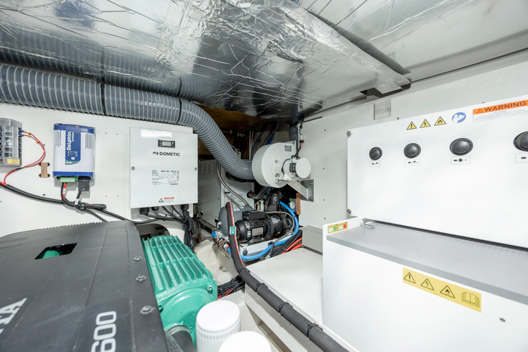 460 Yacht Photos Pics 