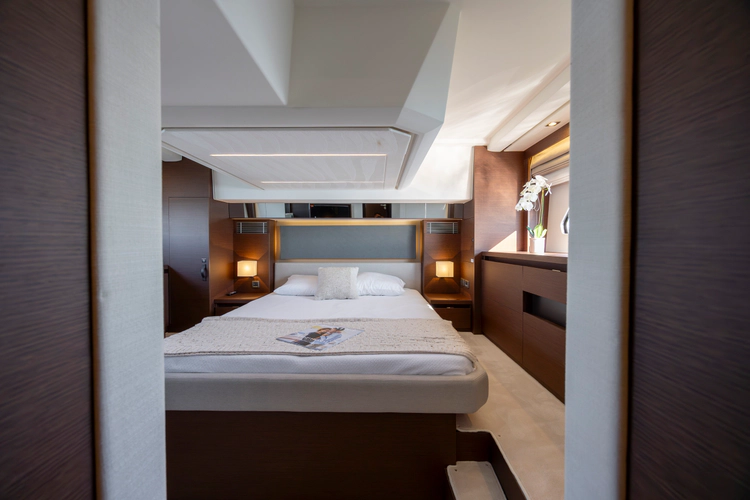 460 Yacht Photos Pics 