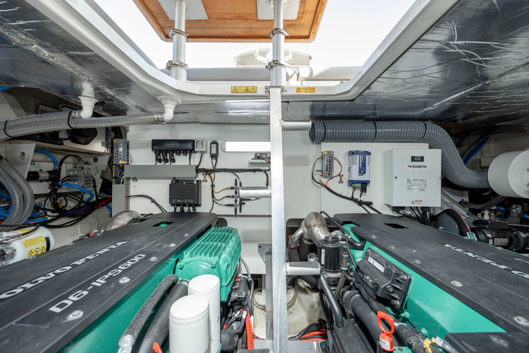 460 Yacht Photos Pics 