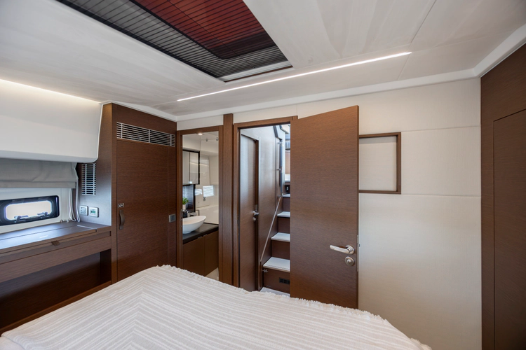 460 Yacht Photos Pics 