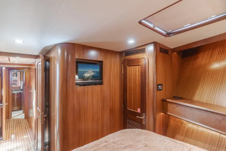 Al Di La Yacht Photos Pics 