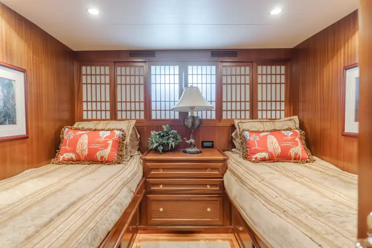 Al Di La Yacht Photos Pics 