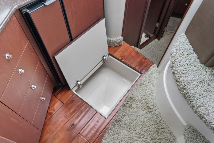 Mr. Blue Sky Yacht Photos Pics 