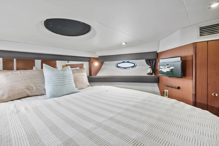 Mr. Blue Sky Yacht Photos Pics 