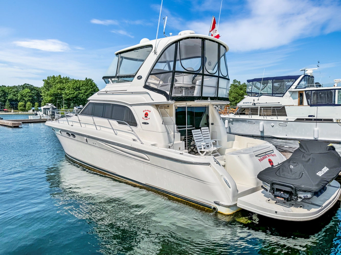 Island Seeker Yacht Photos Pics 