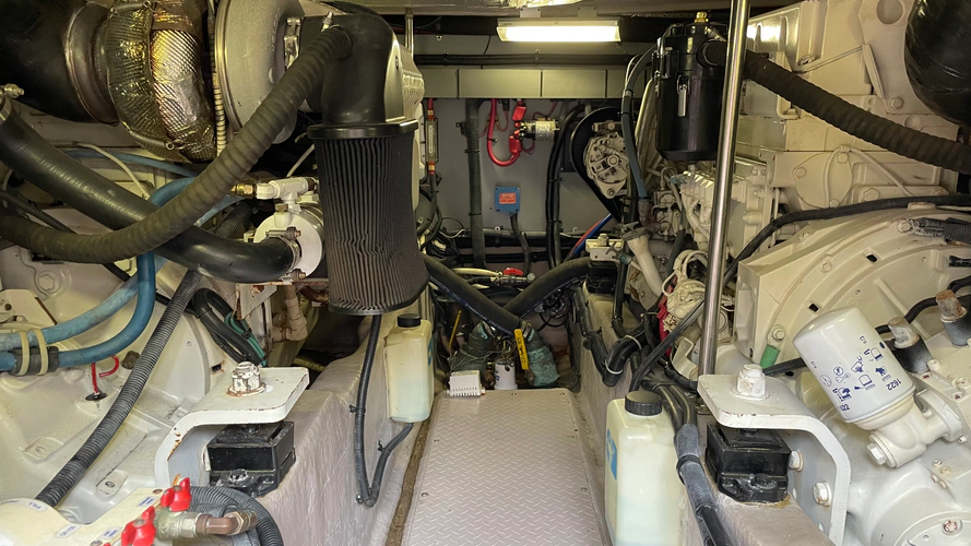 Island Seeker Yacht Photos Pics 