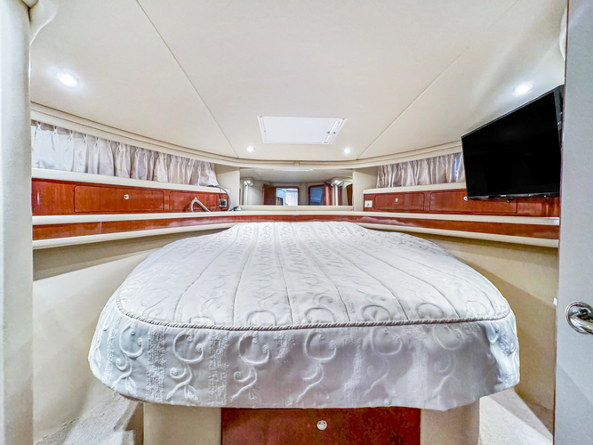 Island Seeker Yacht Photos Pics 