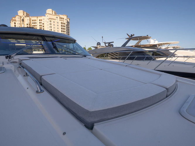 Tree-o Yacht Photos Pics 